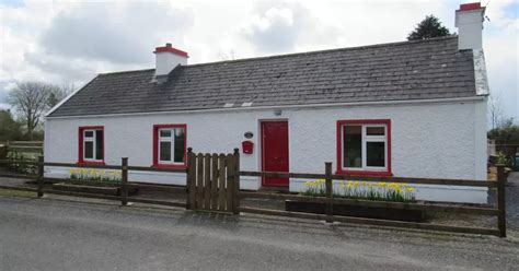 The Stunning Restored Irish Cottage That Looks Nothing Like Youd