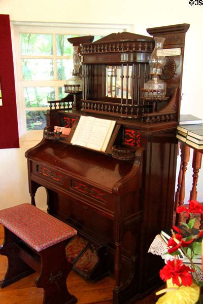 Pump Organ By Estey Organ Co Of Brattleboro Vt In 1850 Missionary