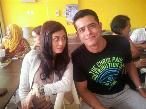 Zul and i are only close on the set. Zul Ariffin & Ayda Jebat Disuruh Kahwin!! - Gosip - CARI ...