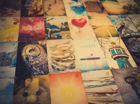 Tarot Lenormand - What are the differences to the normal Tarot?