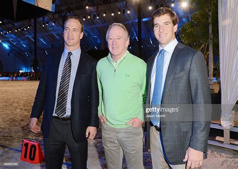 Peyton Manning Archie Manning And Eli Manning Attend Directvs
