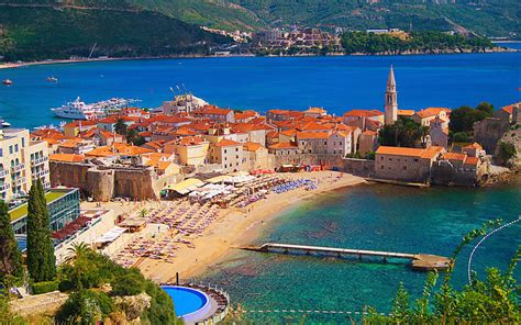 Strand egy kicsi, kövecses strand óbudva falai alatt. Top 8: Montenegro hat so unfassbar schöne Strände