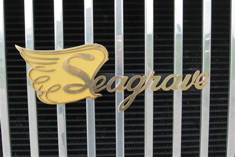 Seagrave Logo Nameplate At The Gatineau Airport Gatineau Flickr