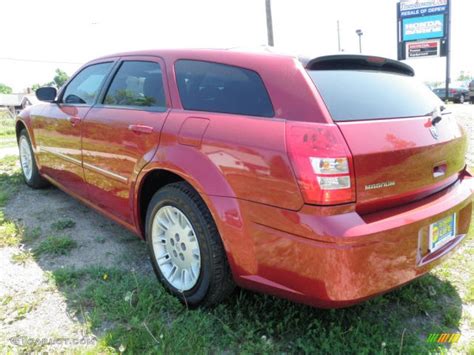 2007 Inferno Red Crystal Pearl Dodge Magnum Sxt 31426657 Photo 2