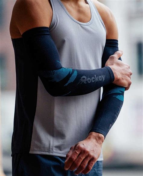 Running Arm Sleeves 6 Of The Best Available In 2021 Running 101