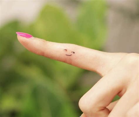 70 Unique Small Finger Tattoos With Big Meanings