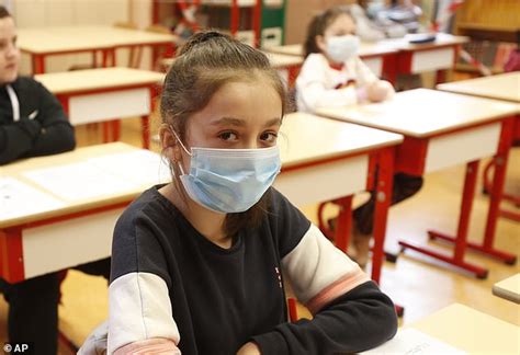 Now Ten Schools Tell Pupils To Wear Face Masks For When They Return In