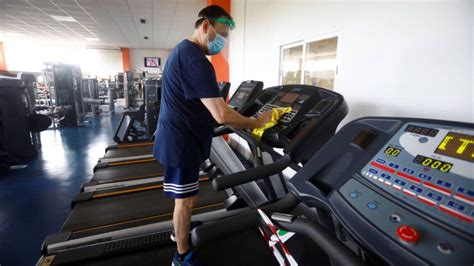Prohibiciones en comunas de fase 2. A bajar la ponchera, cabros: Los Gym podrán abrir ahora en ...