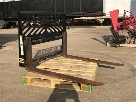 Mahindra Pallet Forks Attachment Bigiron Auctions