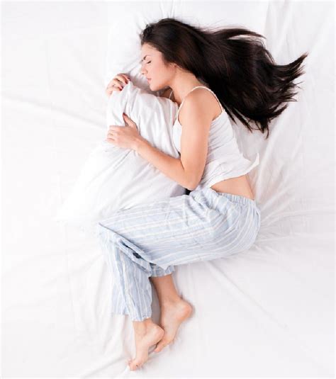 What A Womans Sleeping Position Reveals About Her Healthy Lifestyle