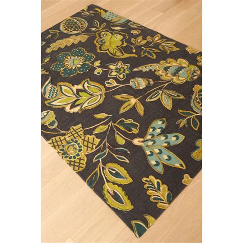 Vintage Rug - Floral Pattern | DCG Stores