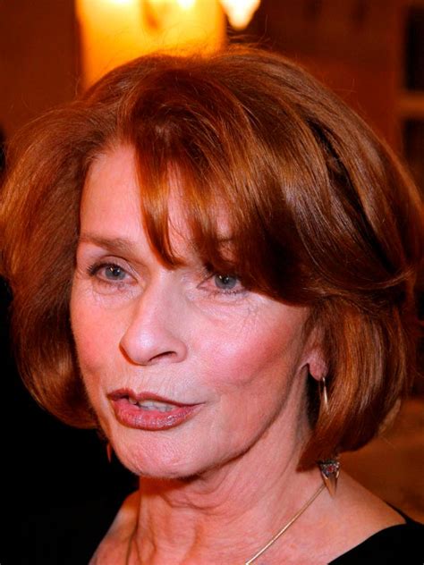 Her awards include three bambi awards, two romys, an adolf grimme award, both a deuts. Bild zu Senta Berger - Kinoposter Senta Berger - FILMSTARTS.de
