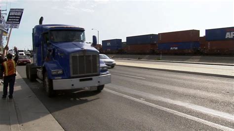 Port Truck Drivers Launch Indefinite Strike At Ports Of Los Angeles
