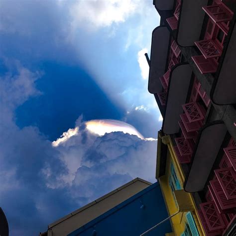Iridescent Cumulonimbus Cloud Appears Over Singapore In Pictures