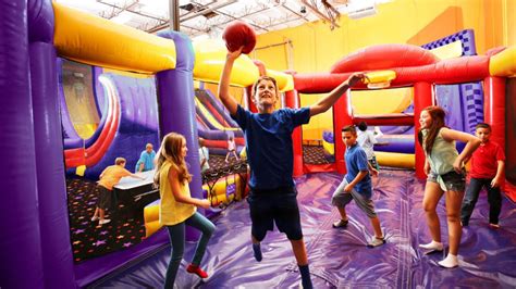 Bouncehouses165