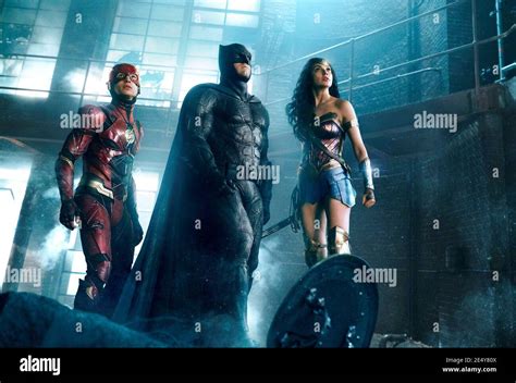 Justice League Film 2017 Ezra Miller The Flash Ben Affleck