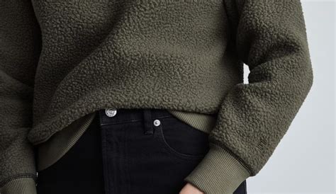 everlane ‘end of year sale save up to 60 on women s sweaters shoes and more