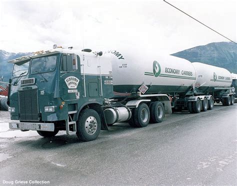 Economy Carriers Freightliner With Set Back Axle With Propane B Train