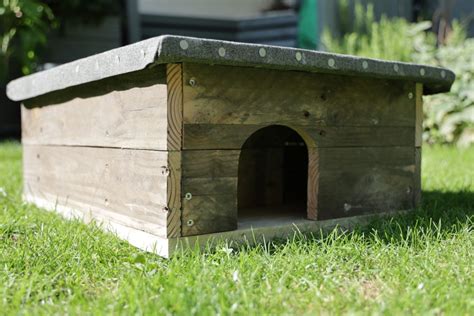 Hedgehog House Build One From Scrap Pallet Wood The Thrifty Squirrels
