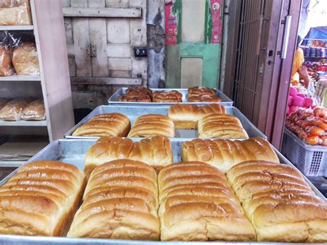 Borong Kue Dari Toko Roti Legendaris Jogja Saat Mudik Ke Kota Gudeg