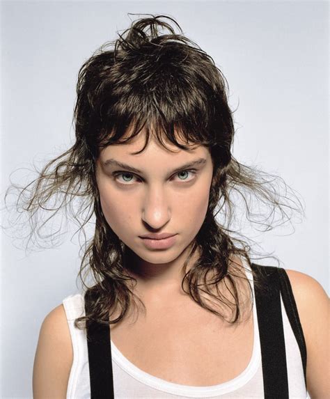It's obvious that short haircuts make them brighter and chicer. Rocker girl haircut with irregular texture and lengths