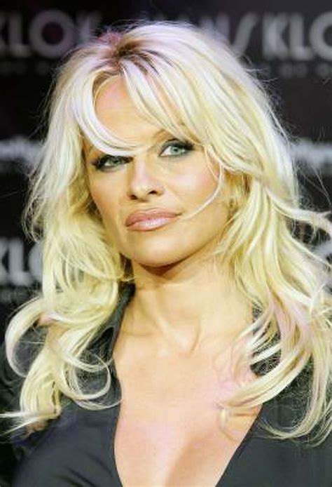 Pamela Anderson Goes Nude For Magazine Cover