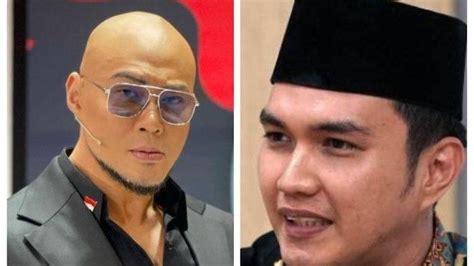 Mantan suami dewi perssik, aldi taher setelah sekian lama dirinya bak tenggelam dan tak terhembus kabar dari awak media, belum lama ini menjadi sorotan publik lantaran sering mengunggah video mengaji di sosial media pribadinya, hal tersebut tentu menimbulkan banyak pro dan kontra. Aldi Taher Sindir Deddy Corbuzier, Dewi Perssik Ingatkan ...