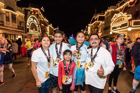 Disneyland Resort Cast Members Participate In Chears To A New You Cast 5k