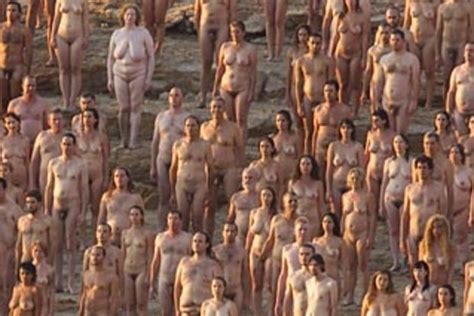 Israelis Get Nude For Art