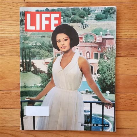 Life Magazine Sophia Loren War In Saudi Arabia Hubert Humphrey