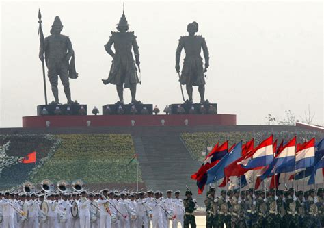 Gleich nach der machtübernahme am montag hat die myanmarische armee alle internationalen flüge von und nach myanmar gestoppt. Over Myanmar | Future Cities