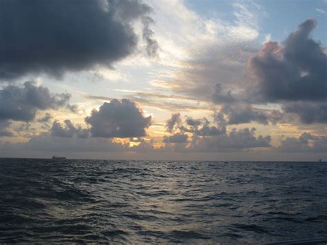 Fotoğraf Sahil Su Okyanus Ufuk Bulut Gökyüzü Gündoğumu Gün