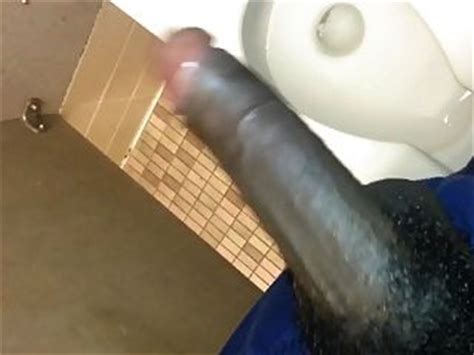 Woman Finds Gloryhole In Public Restroom Free Xxx Tubes
