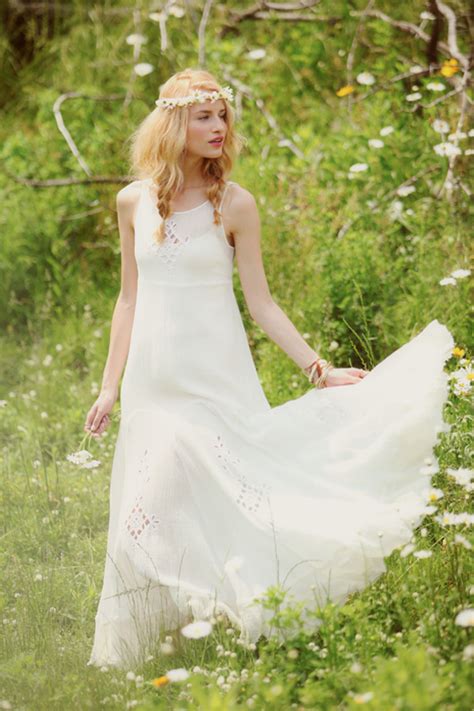 The underlayer is thick enough material for my fall wedding but not heavy, i bought it in champagne. Hippie Wedding Dresses | DressedUpGirl.com