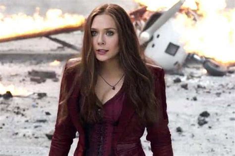 elizabeth olsen wishes her avengers infinity war costume showed less cleavage london evening