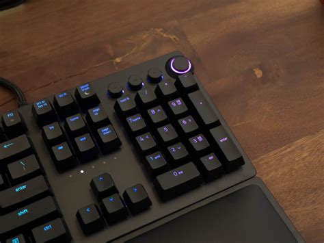 Razer Launches Huntsman Keyboards Hands On With The Huntsman Elite