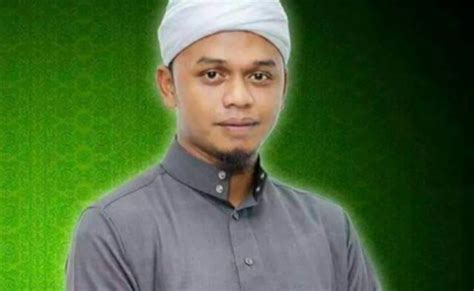 Biodata Umur Ustaz Wadi Anuar Biodata Penceramah Agama Ustaz Wadi