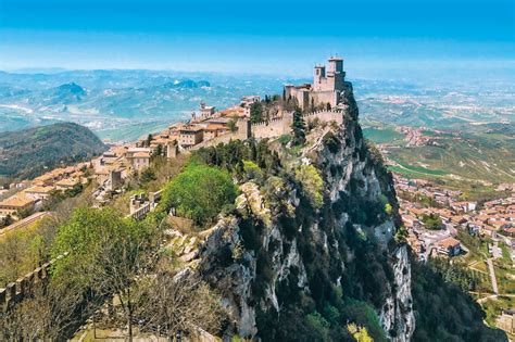 San Marino Tour Girl About The Globe