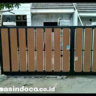 Keunggulan pagar pintu besi minimalis setiap desain dan model pagar besi mempunyai kekurangannya adalah bagi anda yang mudah bosan, model minimalis memang cepat terlihat bosan. Contoh Pagar Grc Motif Kayu