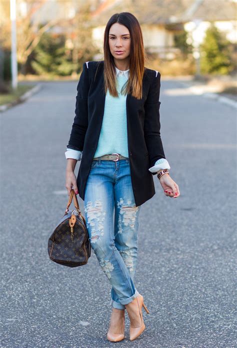 Stylish And Stunning Outfit With Long Blazers
