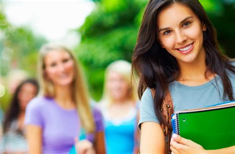 La federación estudiantil universitaria, más conocida por sus siglas feu, es una organización cubana y que acoge en su seno a todos los estudiantes universitarios cubanos. Época de finales: hábitos alimentarios para estudiantes ...