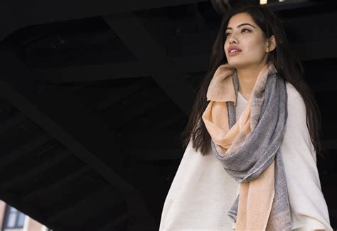 Accessorise Your Winter Outfits With Pashmina Onlinekhabar English News