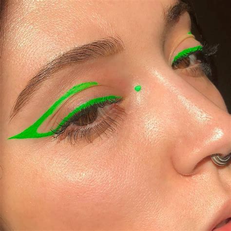 minimal neon green graphic eyeliner in 2019 no eyeliner makeup aesthetic makeup makeup looks