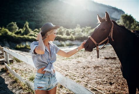 Wallpaper Evgeny Freyer Jean Shorts Horse Animals Women Outdoors