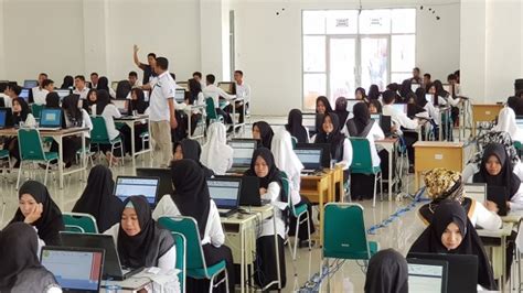 Jun 30, 2021 · berikut 11 tips untuk persiapan tes agar lulus cpns 2021 yang dilansir dari infoasn.id:. Tips Lulus Ujian Seleksi Kompetensi Dasar (SKD) CPNS ...