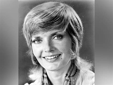 Florence Henderson The Brady Bunch Mom And Broadway Star Dies At 82