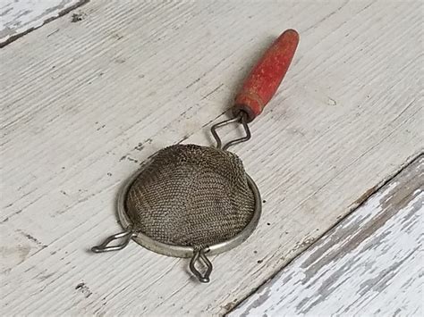 Vintage Small Strainer Red Wooden Handle Country Rustic Etsy De