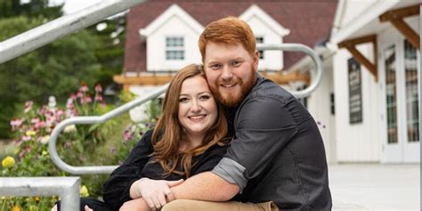 Halli Whitten And Grant Powerss Wedding Website The Knot