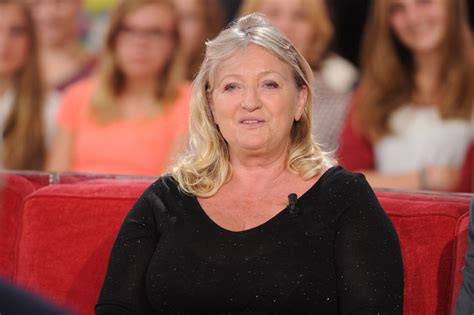 Issue d'une famille de nobles alsaciens protestants, charlotte de turckheim se rebelle vite et refuse après son bac de suivre des études de droit pour. Charlotte de Turckheim : "Je pense que c'est le théâtre ...