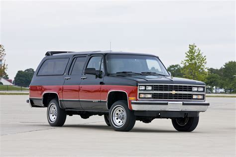 1990 Chevrolet Suburban The Fast Lane Truck